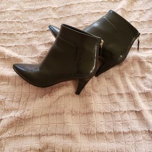 Black womens Nine West boots(NWOT)